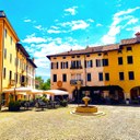 Il salotto di Pordenone, una piazza raccolta e accogliente Foto di Domenico Consoli @domconsoli  (6/10/2023)