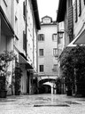 Andando dal teatro Verdi a corso Vittorio Emanuele in ottica black&white Foto di Vito Cipriani @cv_random_potraits (11/11/2022)